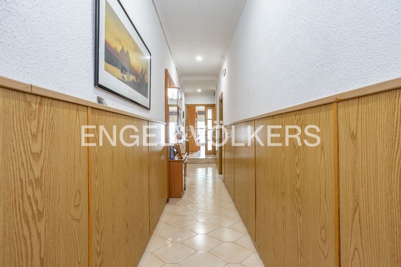 Foto 766ce4c3-7516-4647-a7d1-842683ffef49. Casa adossada amb calefacció aparcament a Segle XX Terrassa