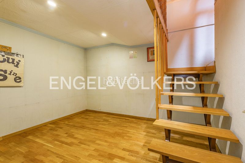 Foto f73c6563-6319-4ec4-9d2f-849066572444. Casa adossada amb calefacció aparcament a Segle XX Terrassa