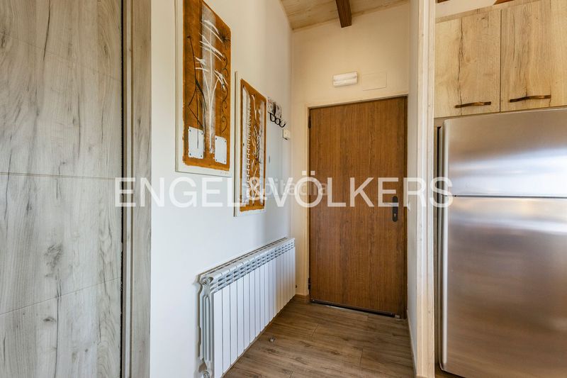 Foto 52c6df0e-6ffe-4144-8cee-fc8c5e6149c6. Casa amb calefacció aparcament piscina a Vilanova del Vallès