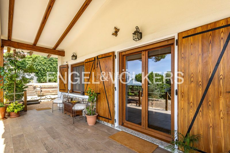 Foto 7f62b1f2-6027-4bab-bbe9-62aa307dea9d. Casa amb calefacció aparcament piscina a Vilanova del Vallès