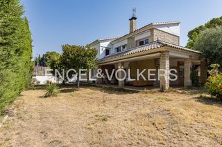 Casa a Bardaji-El Molí de Baix. Casa chalet con terreno cerca del centro y de la playa