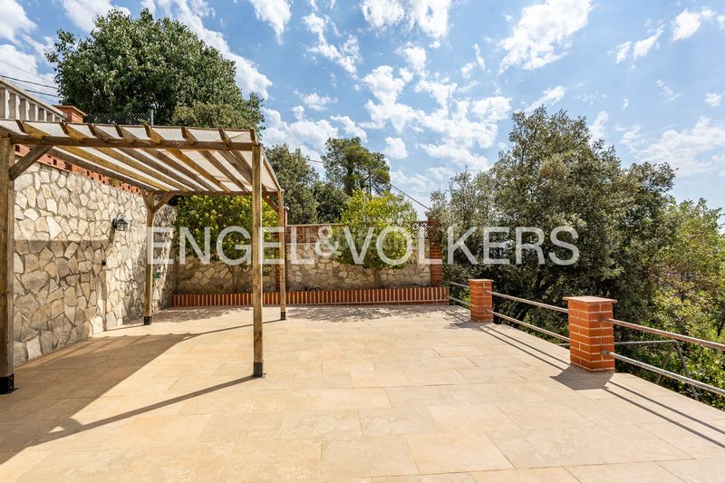 Foto 57b16f98-bcee-4767-9b27-f91067274457. Casa amb calefacció piscina a Mediona
