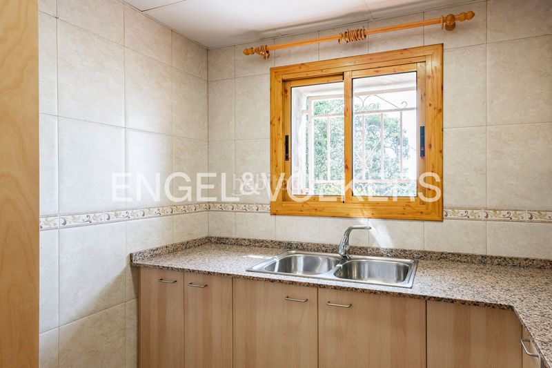 Foto ef59c468-f7ed-4d46-979d-79072fdd75e2. Casa amb calefacció piscina a Mediona