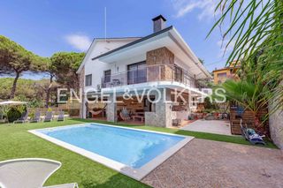 Rent House in Llinars del Vallès. Magnífica casa en entorno de naturaleza