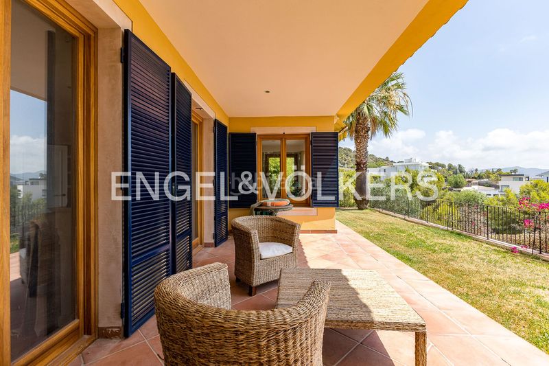 Foto 729975c4-419c-4d74-8e5c-bbc33e4d9cbc. Casa amb calefacció aparcament piscina a Can Girona - Terramar - Vinyet Sitges