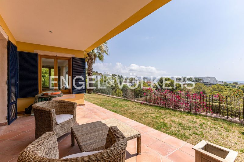 Foto 8ec46462-7ab8-4830-ae58-0bf9e916ff59. Casa amb calefacció aparcament piscina a Can Girona - Terramar - Vinyet Sitges