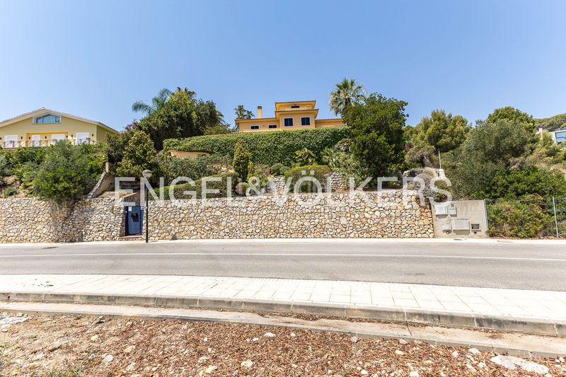 Foto cd195d15-94e5-4115-9c86-69337cefa9d6. Casa amb calefacció aparcament piscina a Can Girona - Terramar - Vinyet Sitges
