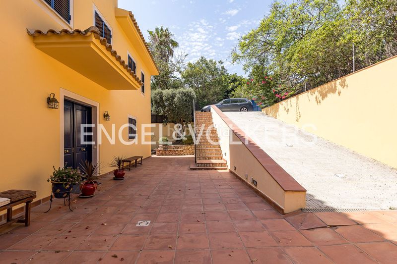 Foto e8e97db8-b0e3-4838-b214-f3dce290effc. Casa amb calefacció aparcament piscina a Can Girona - Terramar - Vinyet Sitges