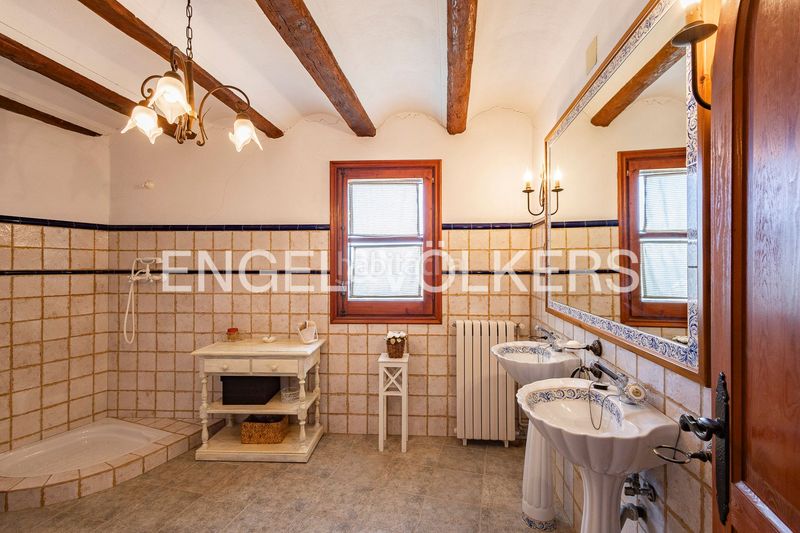 Foto af1dd93e-e508-4506-bb82-1008bb36d88d. Casa amb calefacció aparcament piscina a Calonge de Segarra
