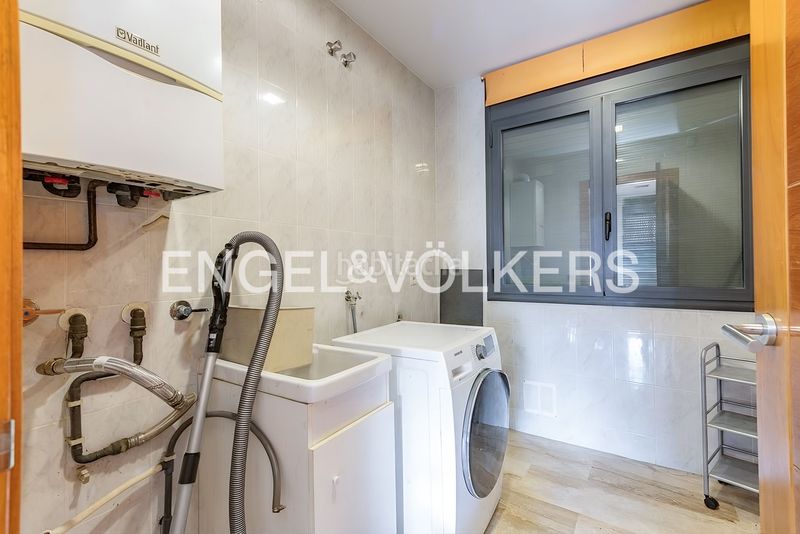 Foto 01c5b53c-b460-40a8-aee4-9cada3ba5a2f. Casa amb calefacció aparcament piscina a Eixample - Can Bogunyà Castellar del Vallès