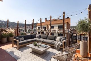 Àtic a La Teixonera. Ático dúplex reformado con 3 terrazas, con vistas panorámicas y