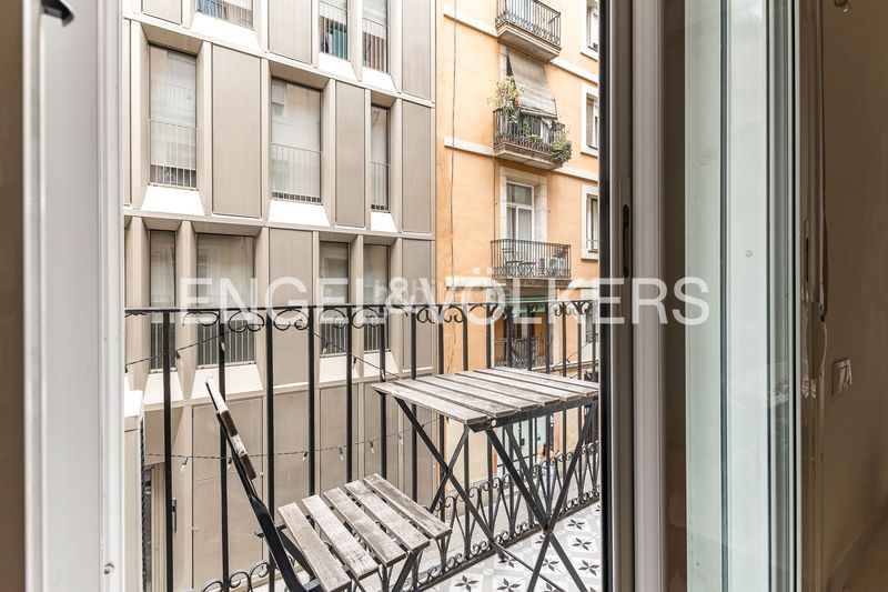 Foto bbcfcccf-a407-44d1-838f-5dd9f23c28cd. Pis amb calefacció a Raval Barcelona