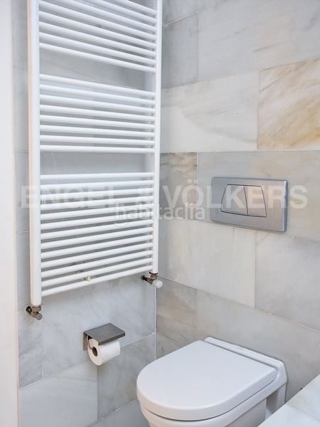 Foto 03b462d9-11da-4e85-a2af-f4ce2acb53ca. Miete etagenwohnung mit heizung in La Nova Esquerra de l´Eixample Barcelona