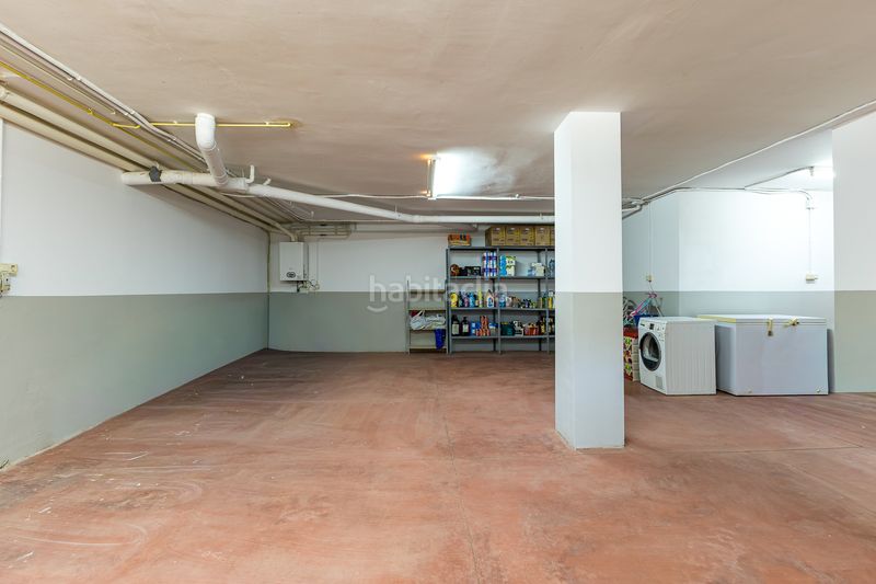 Foto 0741c02c-e706-4d0b-8c56-9d51e02e85fc. Casa amb calefacció aparcament piscina a Torrent Ballester Viladecans