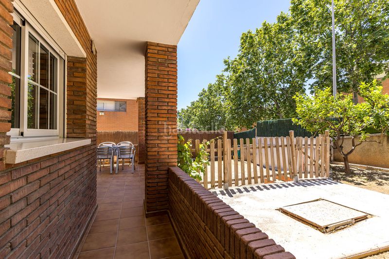 Foto 0a6888e9-e1c8-4fdd-9e78-64aab78b7cd9. Casa amb calefacció aparcament piscina a Torrent Ballester Viladecans