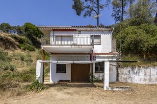 Casa a Torrelles de Llobregat. Gran oportunidad de inversión para edificación de 8 viviendas