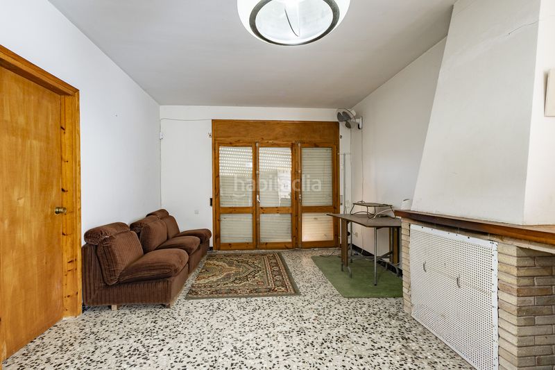 Foto 7de4e964-a8ac-47f8-bd8e-97d8eea98b24. Casa amb calefacció aparcament a Torrelles de Llobregat