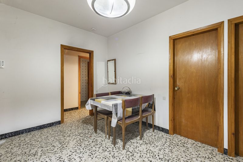 Foto c0607344-2109-444a-bfbc-8129c31bf7be. Casa amb calefacció aparcament a Torrelles de Llobregat