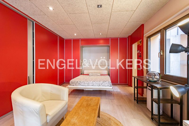 Foto fef0d425-b7a1-4dd0-a510-f74b102da921. Apartamento casa con espacios independientes en la miranda en Sant Just Desvern