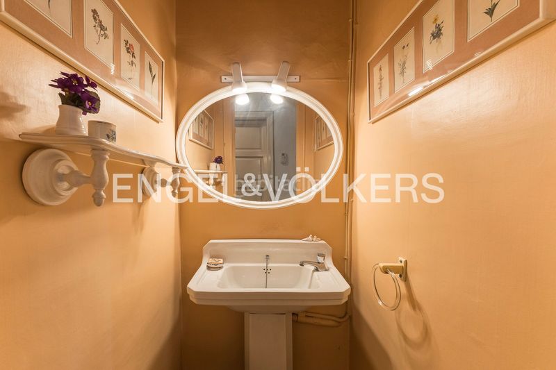 Foto a7239a3b-e111-41d5-8b42-dd0fe1803197. Pis amb calefacció aparcament a Sant Gervasi - Bonanova Barcelona