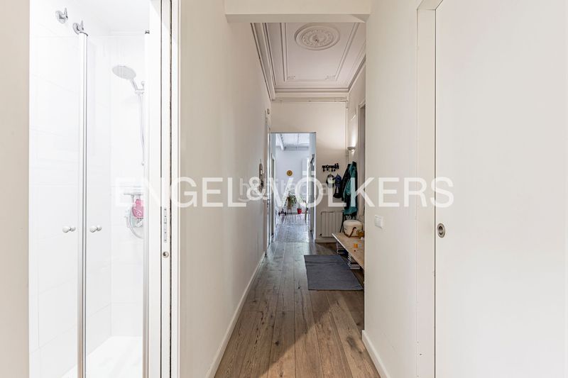 Foto 509a6293-dd05-4665-bd7f-ae5d9645a5bb. Pis amb calefacció a Dreta de l´Eixample Barcelona