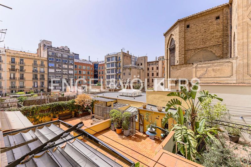 Foto 78bc8136-e7ba-46e8-a8e8-bdbb4f739b7c. Pis amb calefacció a Dreta de l´Eixample Barcelona