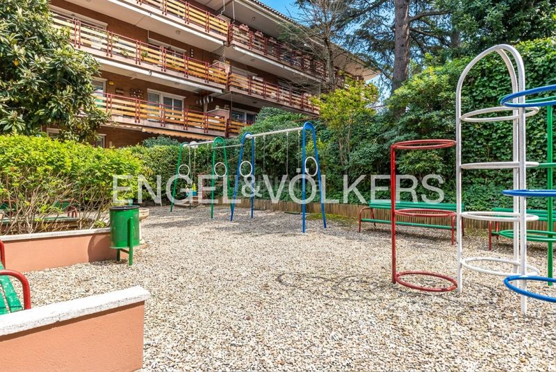 Foto fde42180-c447-437d-be67-becd0c415e37. Pis amb calefacció piscina a Eixample Sant Cugat del Vallès