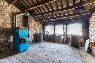 Maison jumelée à Sant Vicenç de Castellet. Propiedad exclusiva con carácter y gran potencial de reforma
