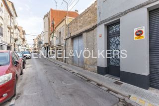 Terreno residenziale in Sant Vicenç de Castellet. Terreno urbano con garaje para construir la casa de tus sueños