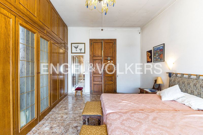 Foto 7f2395d4-df35-439c-82bd-c48a216c6975. Àtic amb calefacció a Dreta de l´Eixample Barcelona