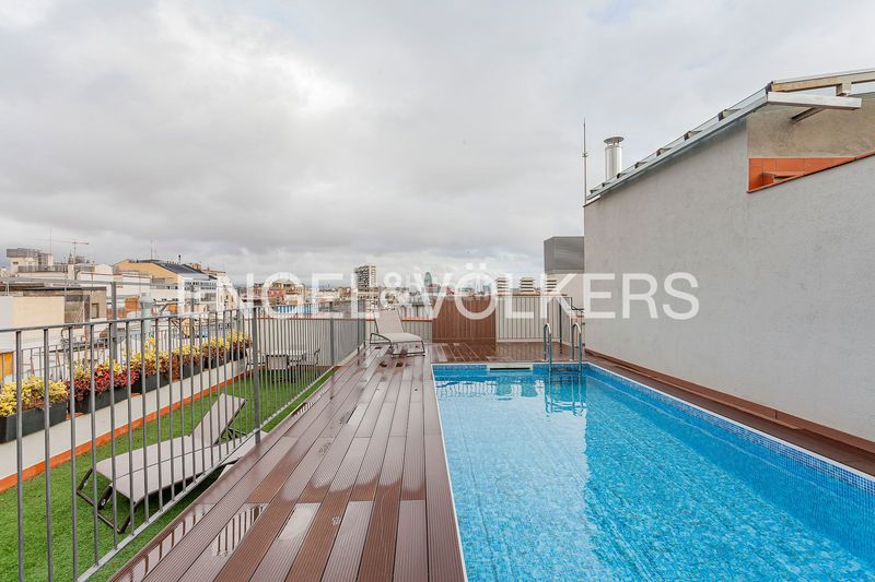 Foto c360b7ec-cb96-4d9b-8a93-376fc75f1ed6. Pis amb calefacció piscina a Dreta de l´Eixample Barcelona