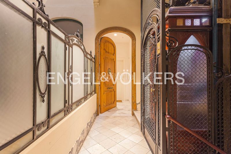 Foto ddd4cf0e-8135-4a91-9e01-4fc7e8d4c9b2. Pis amb calefacció piscina a Dreta de l´Eixample Barcelona