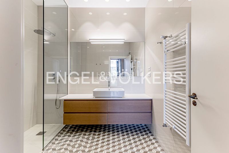 Foto ea7ec678-23e4-4bb3-9547-d6594ddae937. Pis amb calefacció piscina a Dreta de l´Eixample Barcelona