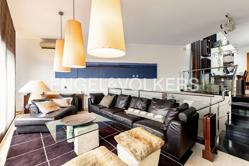 Foto 4df6b3ca-5ab6-4b10-a427-9bbcb3f51f29. Casa amb calefacció aparcament piscina a Califòrnia-Santa Madrona Masnou (El)