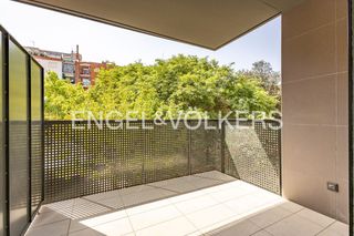Rent Flat in Centre. Mucha luz, vista verde y estrenar!! tu nuevo hogar en esplugues