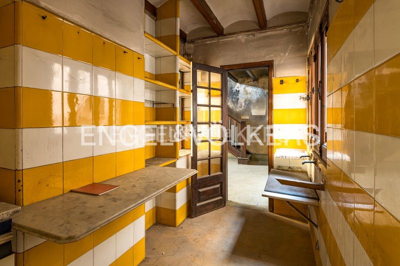 Foto 362f0bc7-97e9-42a5-9bd9-65062b7e379f. Àtic amb calefacció a Dreta de l´Eixample Barcelona
