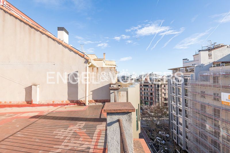 Foto 8f5a0b81-8cf5-450e-b99c-962eaa7fef9c. Àtic amb calefacció a Dreta de l´Eixample Barcelona