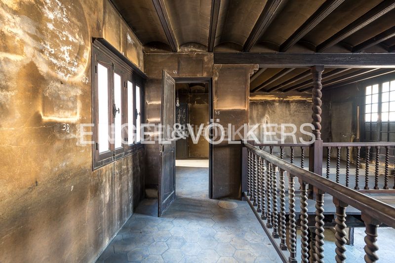 Foto e2fe705a-fd6b-4950-9761-4113e0282a6e. Àtic amb calefacció a Dreta de l´Eixample Barcelona