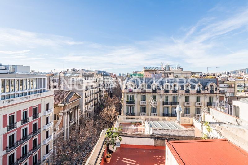Foto e9af4037-707f-48ee-af95-71a55e033bec. Àtic amb calefacció a Dreta de l´Eixample Barcelona