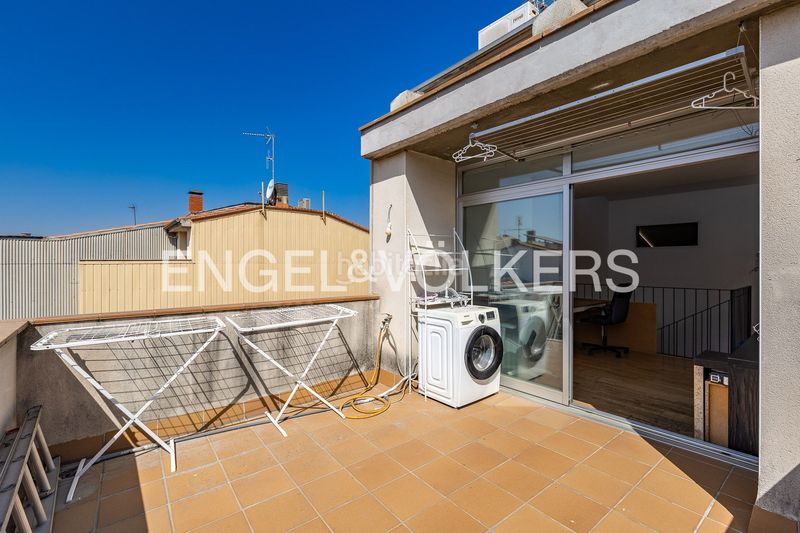 Foto 44c285ce-3cb0-4fa0-9815-0b0ac72ed983. Casa adossada amb calefacció aparcament a Gràcia Sabadell