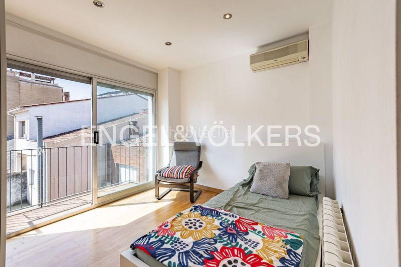 Foto a3f4c85c-f0e9-4c2a-8296-43b7644a82ee. Casa adossada amb calefacció aparcament a Gràcia Sabadell