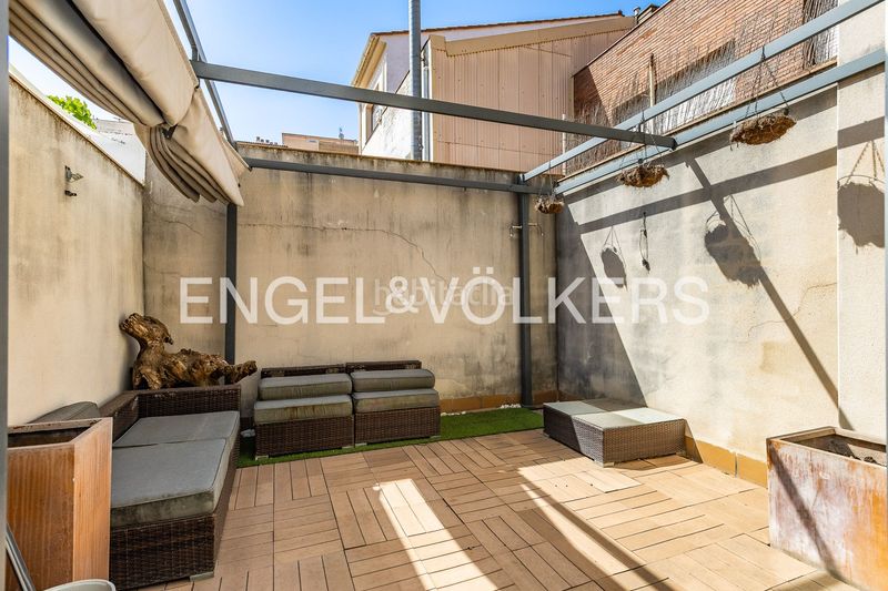 Foto dd5c9c4a-0923-40b2-8d51-6f33891d2b60. Casa adossada amb calefacció aparcament a Gràcia Sabadell