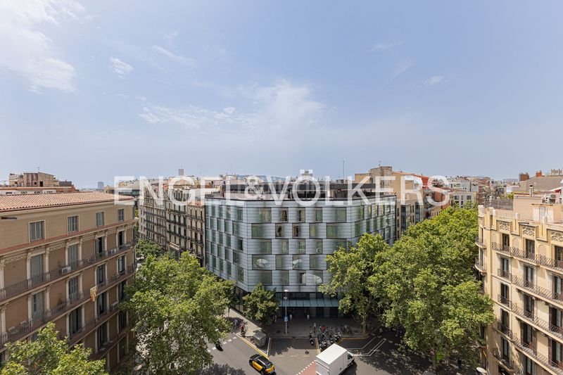 Foto 3e77b875-819d-4ab7-bfe0-6db8f93c13ad. Àtic amb calefacció a Dreta de l´Eixample Barcelona