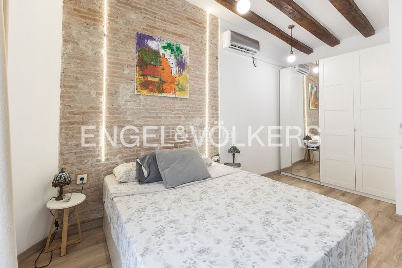 Foto bd5cc4d9-356e-4faa-a5d9-6553b348c5d4. Àtic amb calefacció a Raval Barcelona