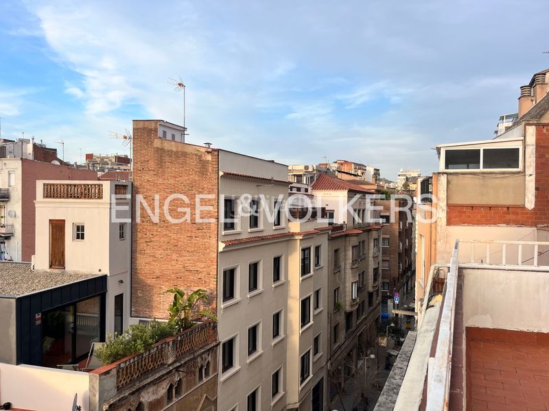 Foto a50862b3-b959-4737-94a1-21bb055ee2c4. Àtic amb calefacció a Putget - Farró Barcelona