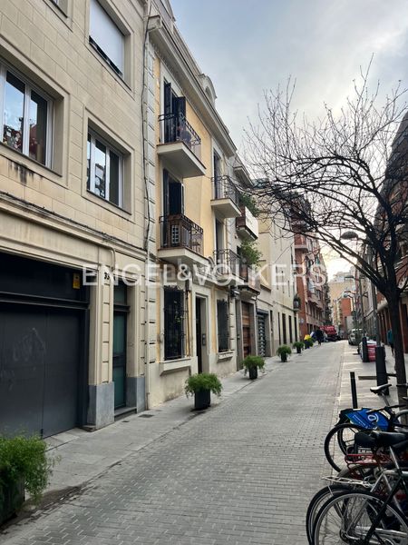 Foto b977acfc-4bbe-4c4e-9ac8-2cdc83d07295. Àtic amb calefacció a Putget - Farró Barcelona