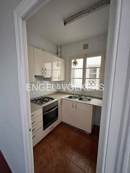 Foto e6eec9e8-8c06-4073-8584-a629de5e70b8. Àtic amb calefacció a Putget - Farró Barcelona