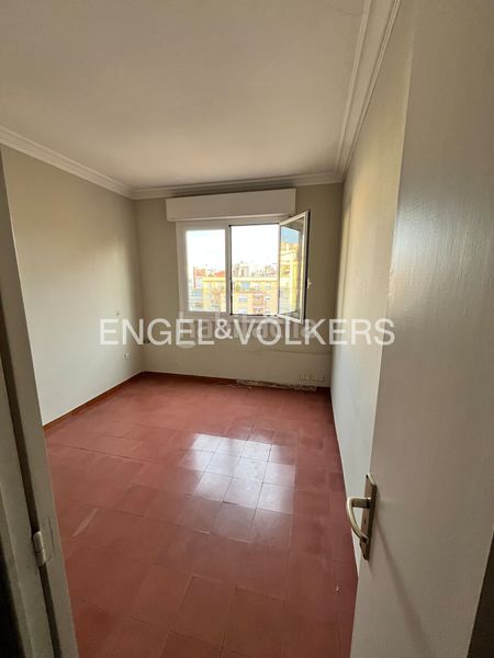 Foto ee7b0ab9-f907-4d21-aed5-8b1a85308108. Àtic amb calefacció a Putget - Farró Barcelona