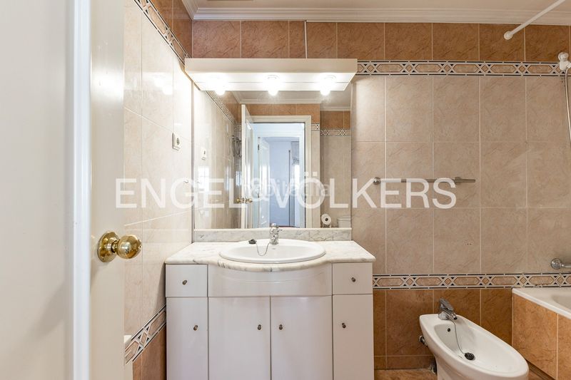 Foto e9a0c3fc-2d84-48d0-a522-3c256884f5be. Flat with heating in Barris Marítims Tarragona