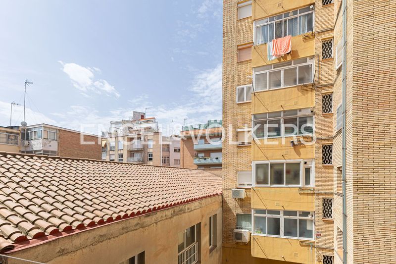 Foto 44272299-2e41-4fbd-9c9a-5514f8f4167d. Pis amb calefacció a Congrés - Indians Barcelona